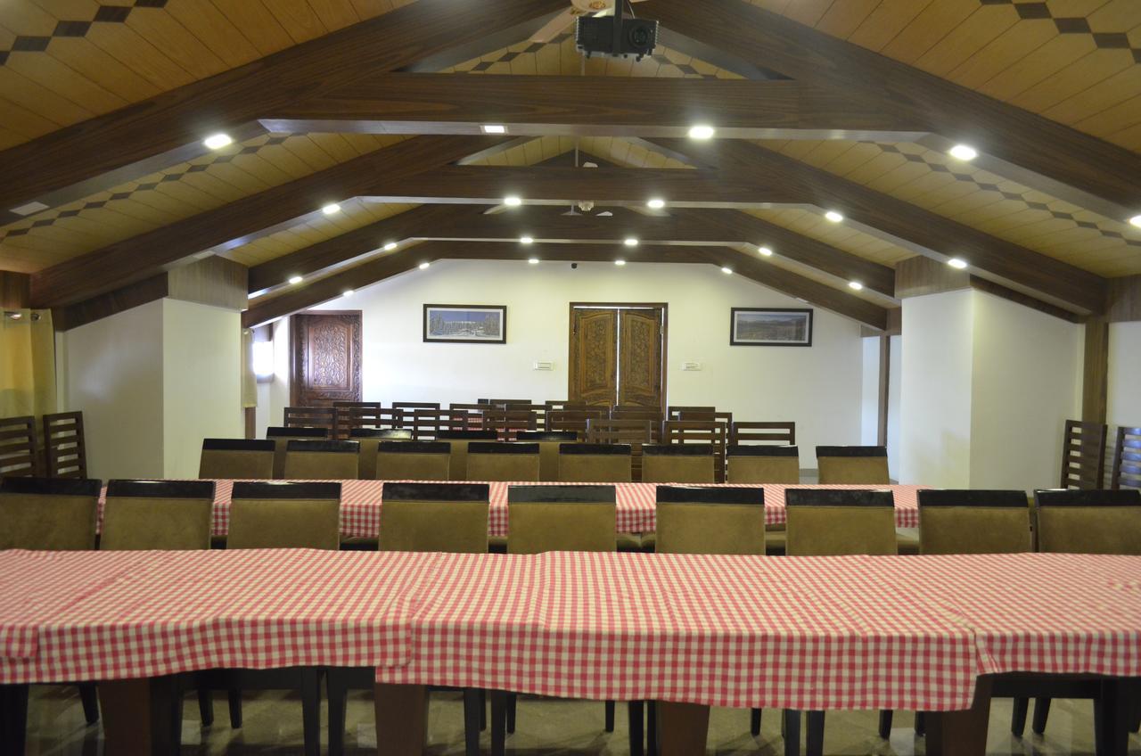 Hotel The Valley View Kashmir Srīnagar Buitenkant foto