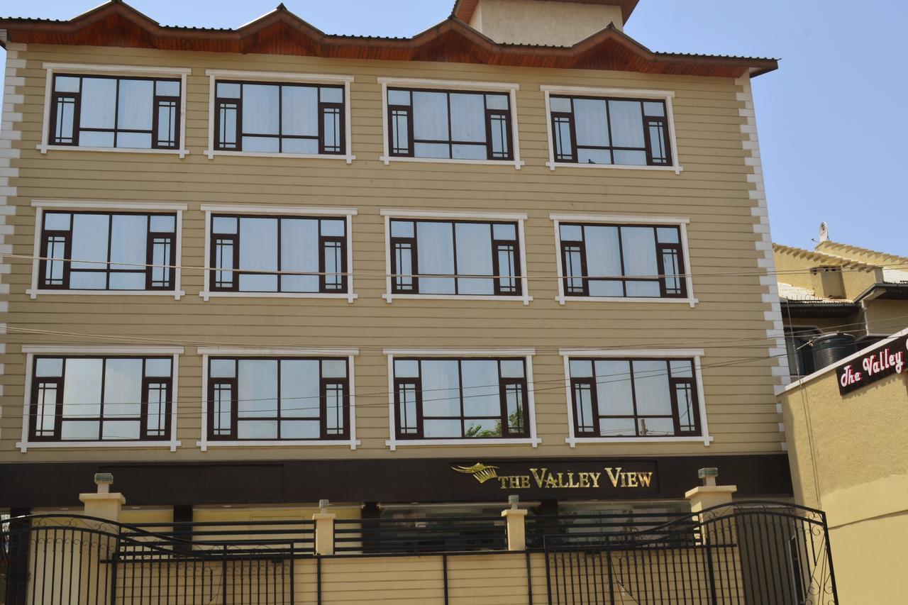 Hotel The Valley View Kashmir Srīnagar Buitenkant foto